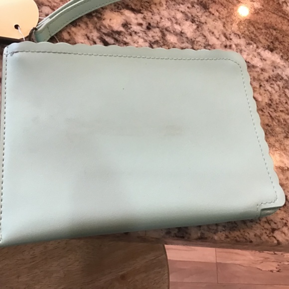 Clutch - Picture 6 of 8